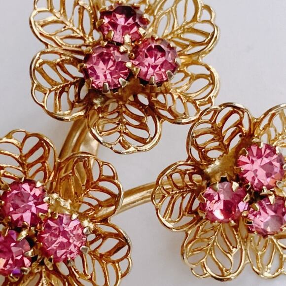 Vintage Mid Century Filigree Brooch Pink Rhinestone Floral Gold Tone 1950s 1960s - Picture 9 of 10